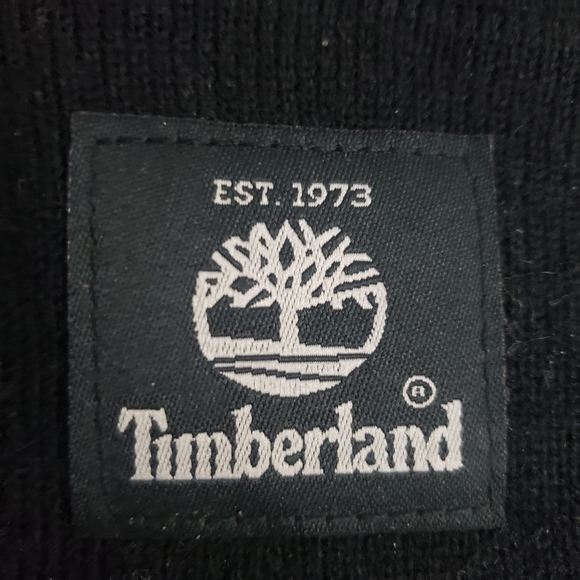 Timberland Cuff Beanie With Woven Patch - Picture 3 of 5